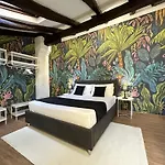 Rella Apartment アパート *