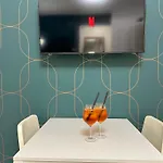 Rella Apartment アパート *